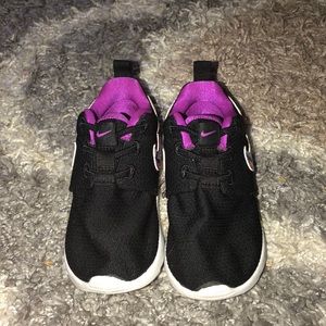 Girls Nike sneaker